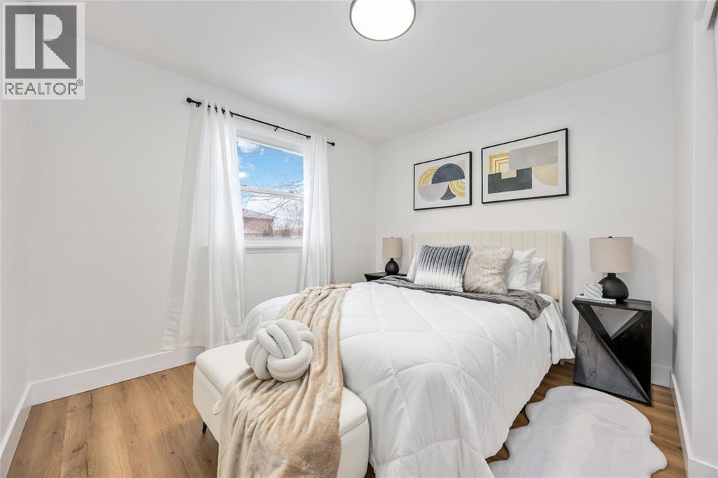 924 London Road, Sarnia, ON - Indoor Photo Showing Bedroom