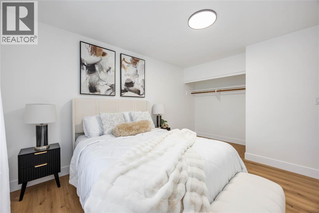 924 London Road, Sarnia, ON - Indoor Photo Showing Bedroom