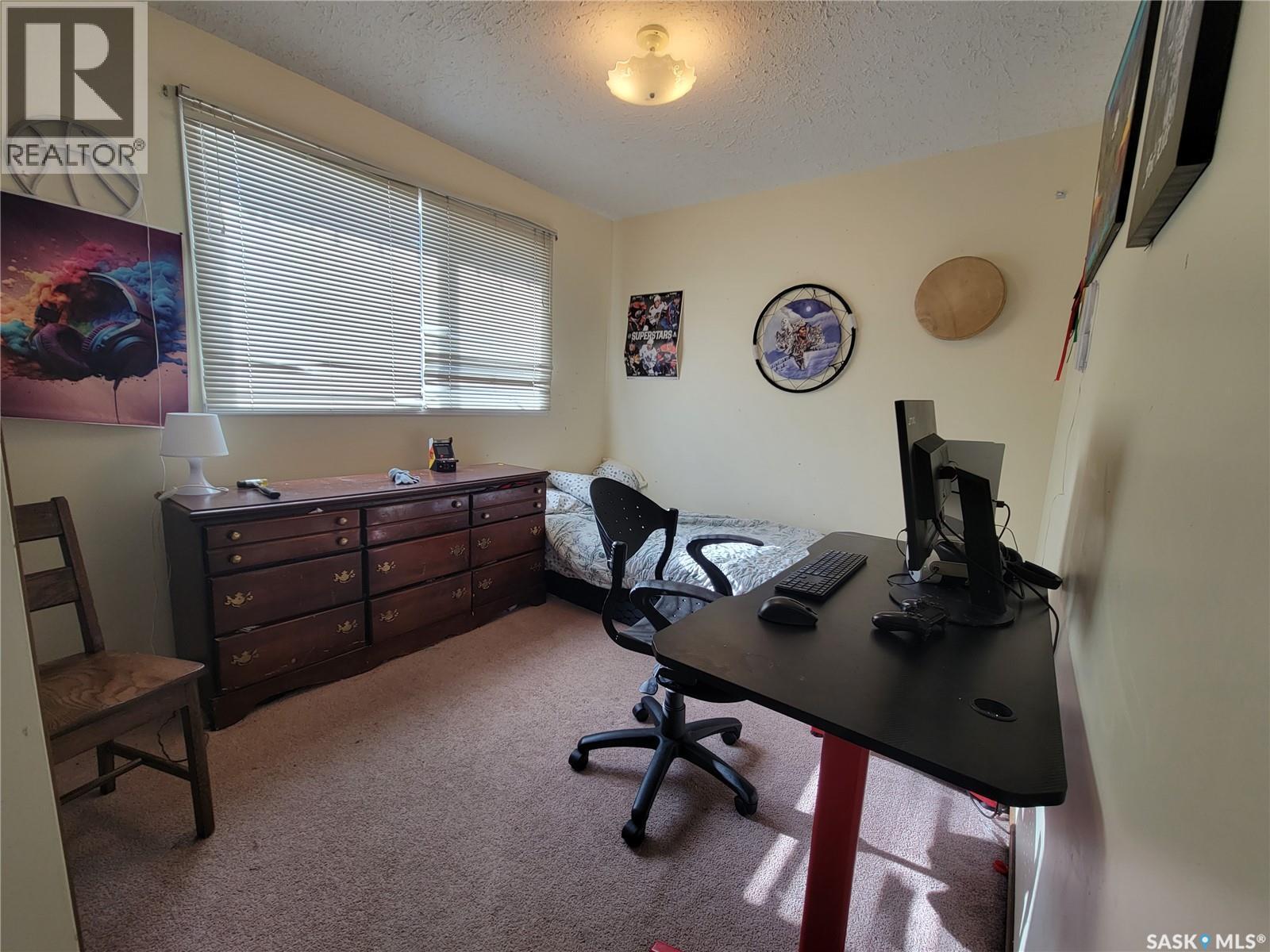 62 28Th Street, Battleford, SK - Indoor Photo Showing Office