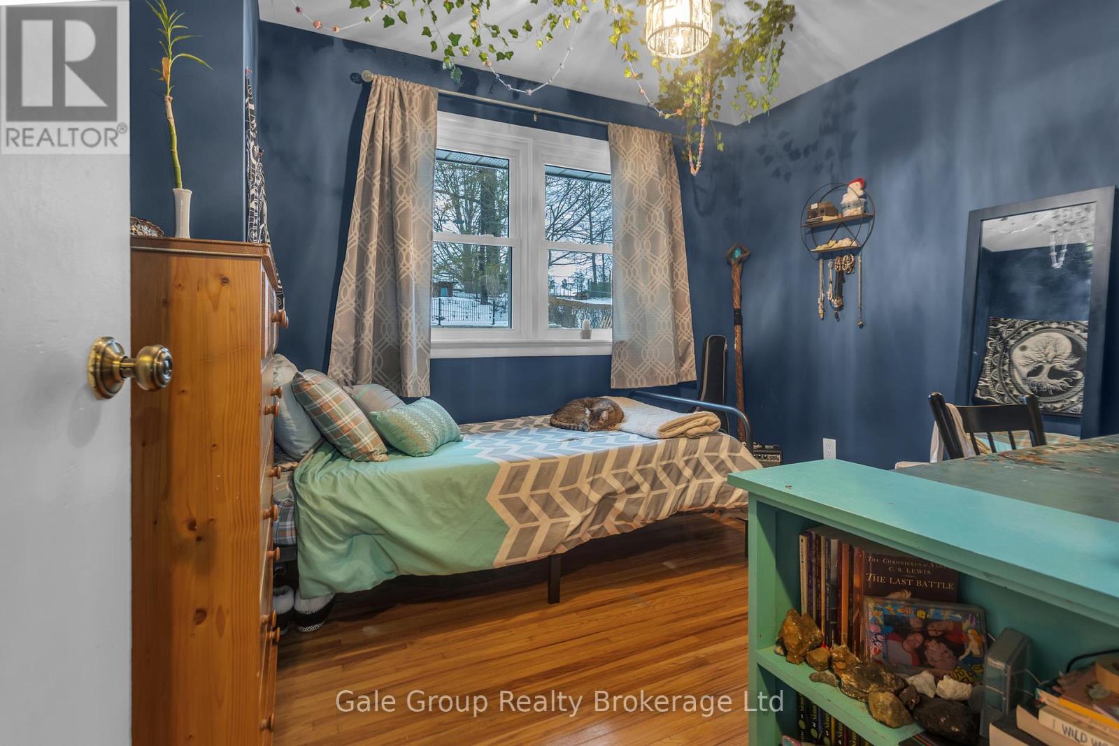 316 Bruce Street, Woodstock (Woodstock - South), ON - Indoor Photo Showing Bedroom