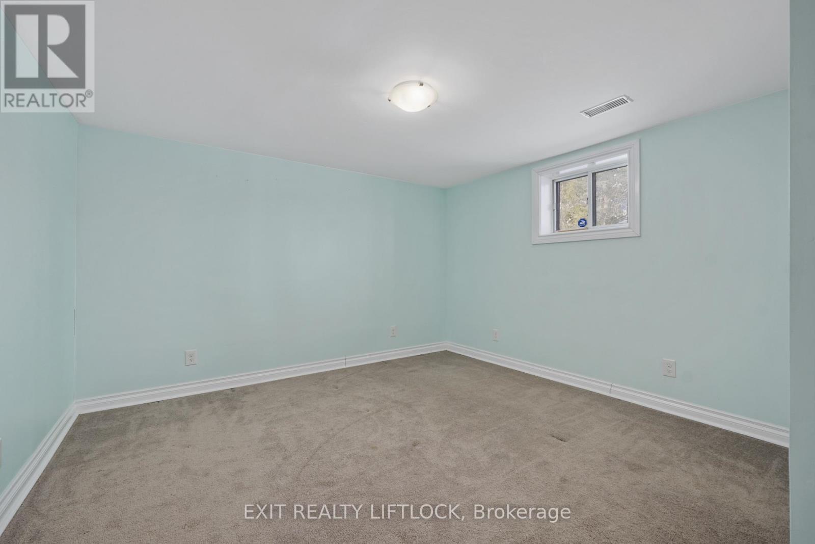 1018 Meadowview Road, Kawartha Lakes (Omemee), ON - Indoor Photo Showing Other Room