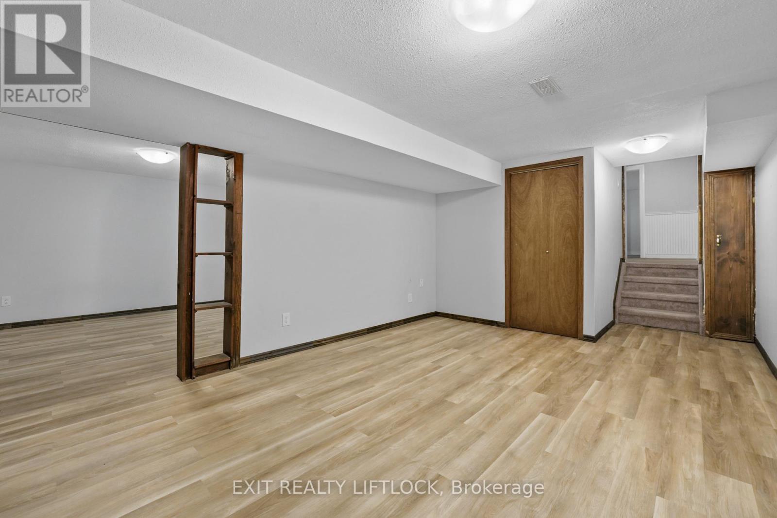 1018 Meadowview Road, Kawartha Lakes (Omemee), ON - Indoor Photo Showing Other Room