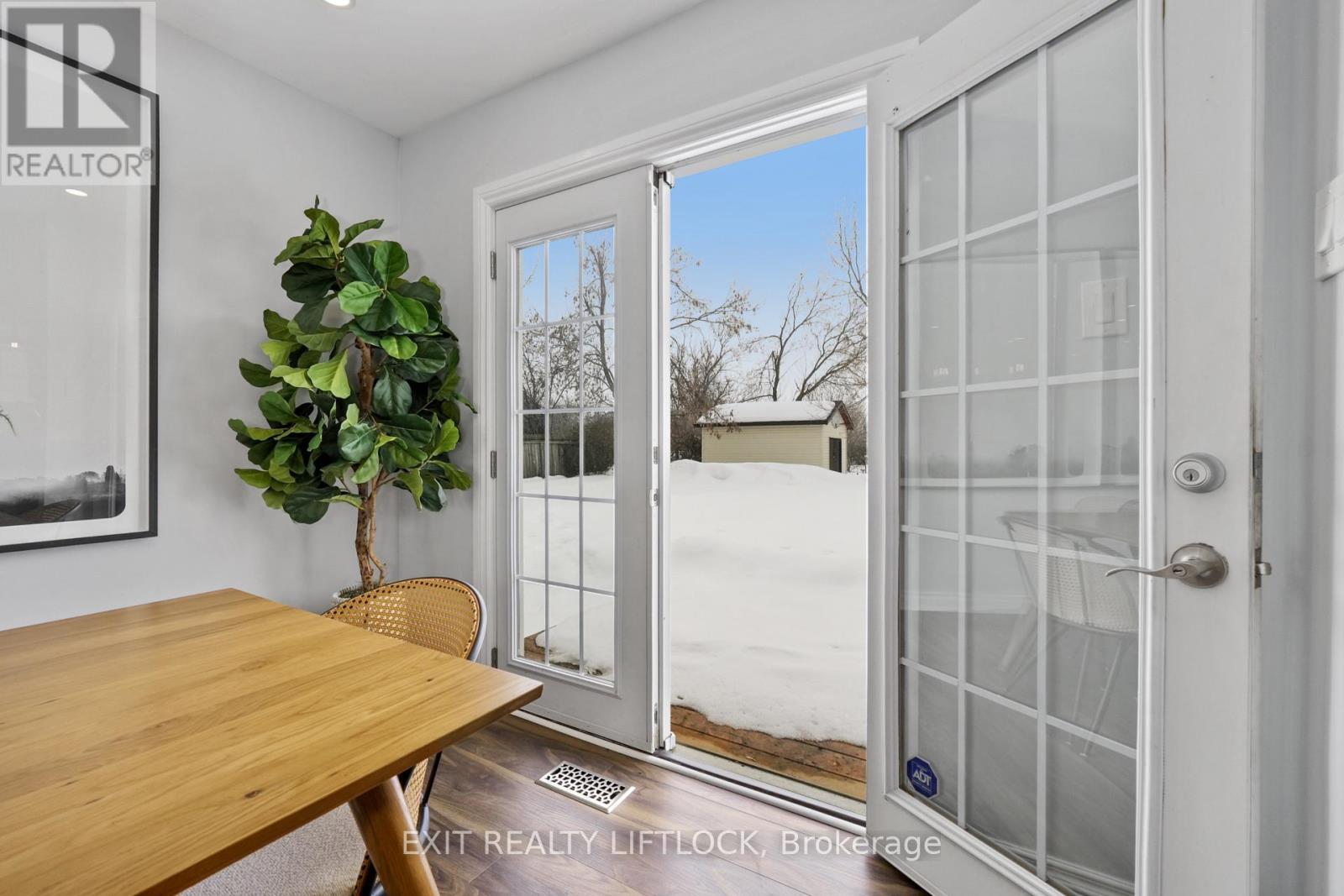1018 Meadowview Road, Kawartha Lakes (Omemee), ON - Indoor Photo Showing Other Room
