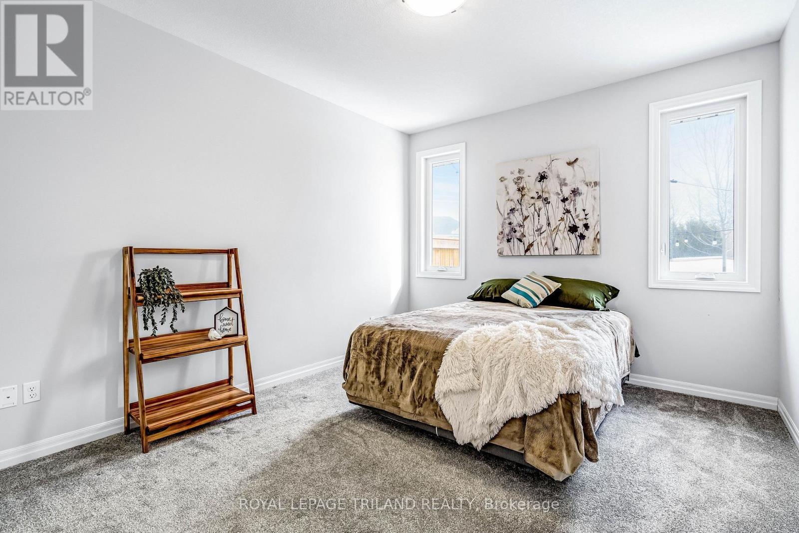 52 Charter Creek Court, St. Thomas, ON - Indoor Photo Showing Bedroom