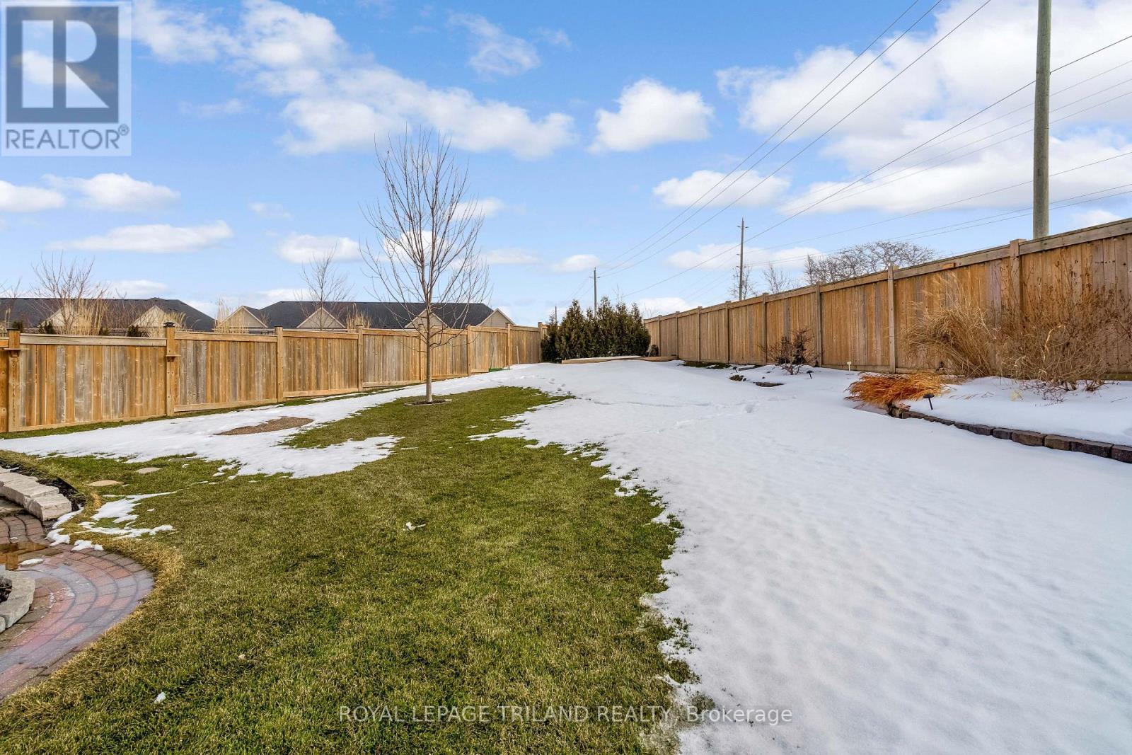 52 Charter Creek Court, St. Thomas, ON - Outdoor