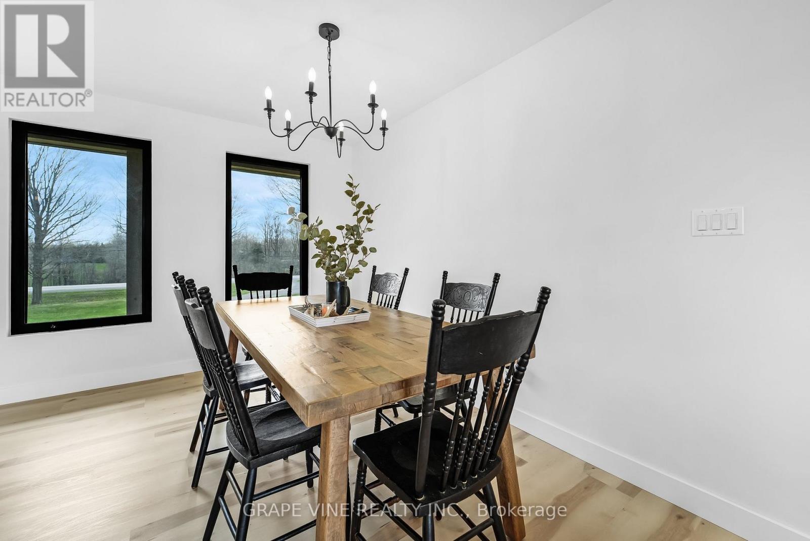 1671 County Rd 43 Road, North Grenville, ON - Indoor Photo Showing Dining Room