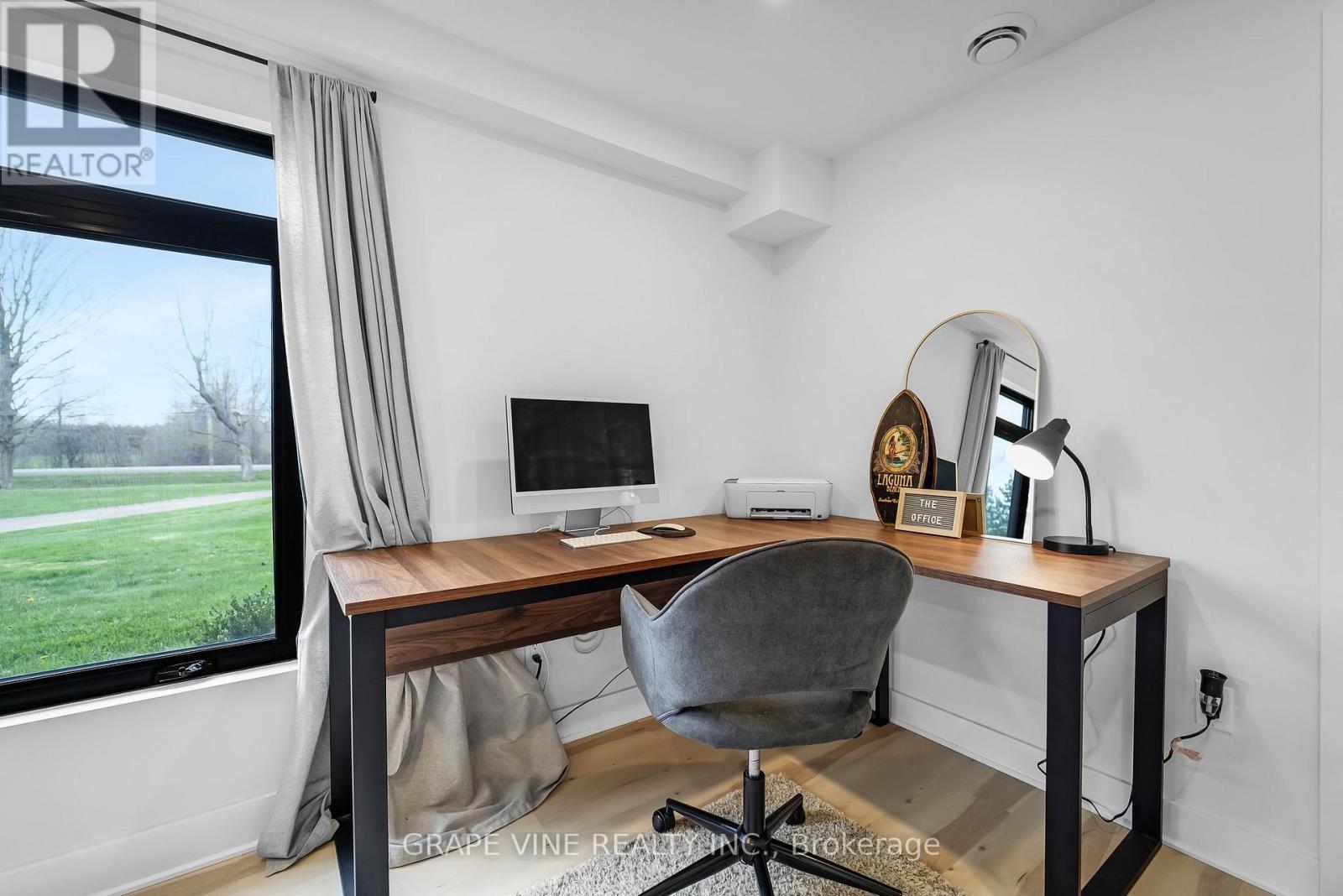 1671 County Rd 43 Road, North Grenville, ON - Indoor Photo Showing Office