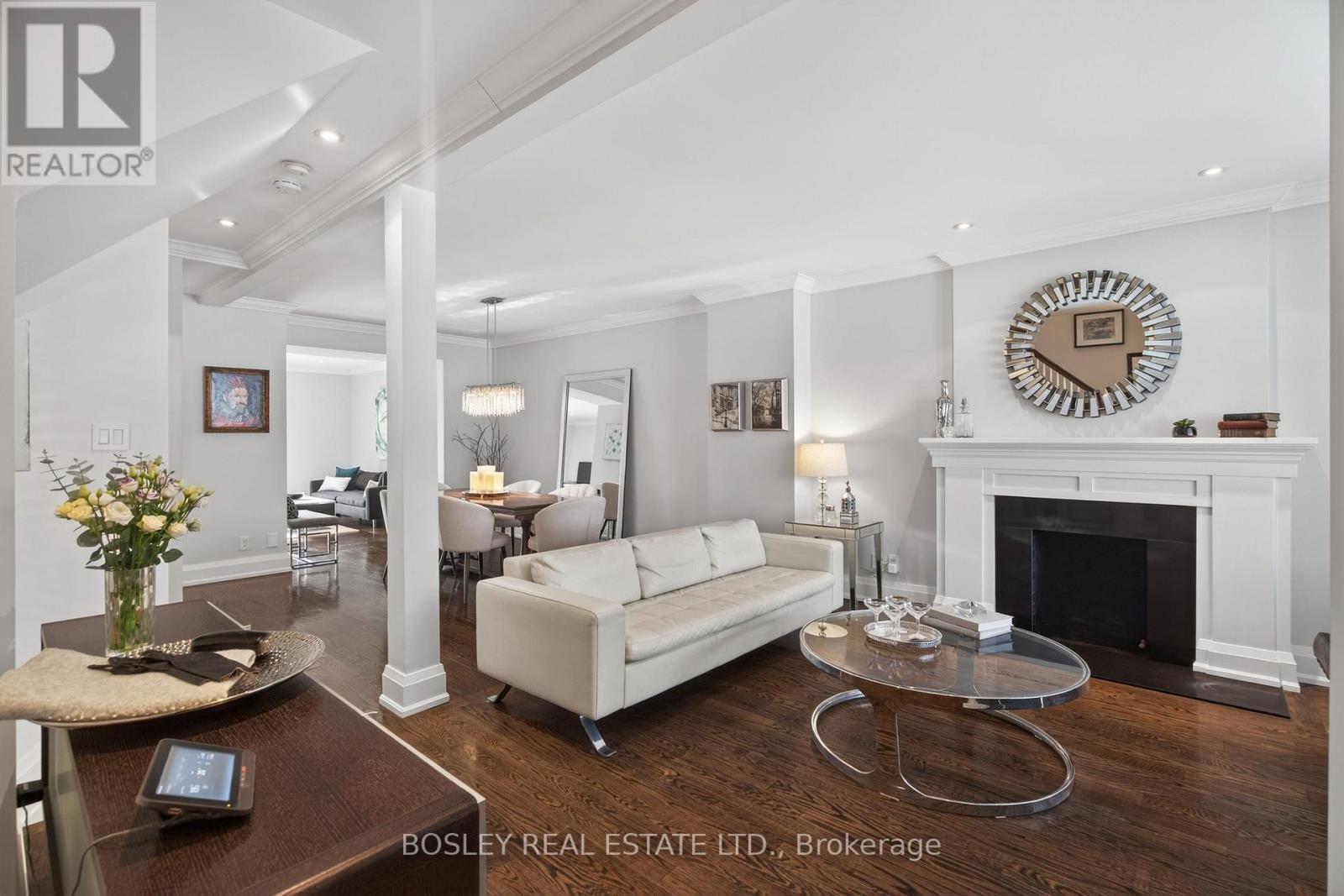 69 Manor Road E, Toronto, ON - Indoor Photo Showing Living Room With Fireplace