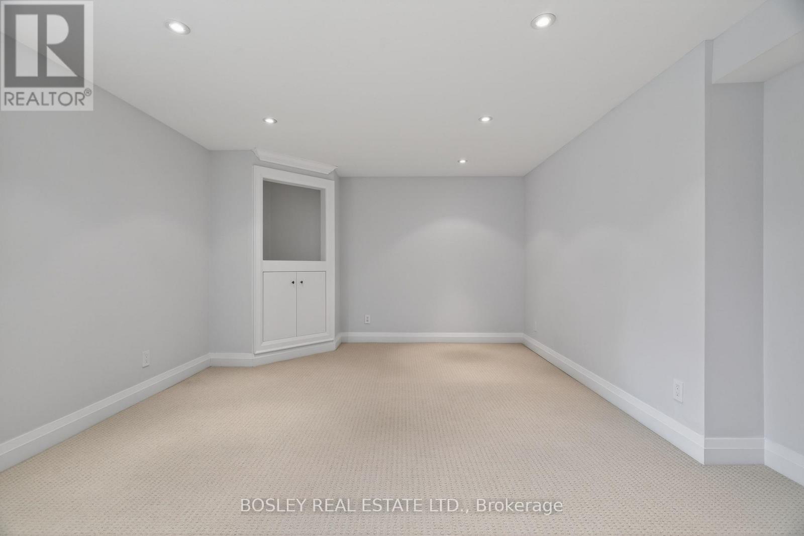 69 Manor Road E, Toronto, ON - Indoor Photo Showing Other Room