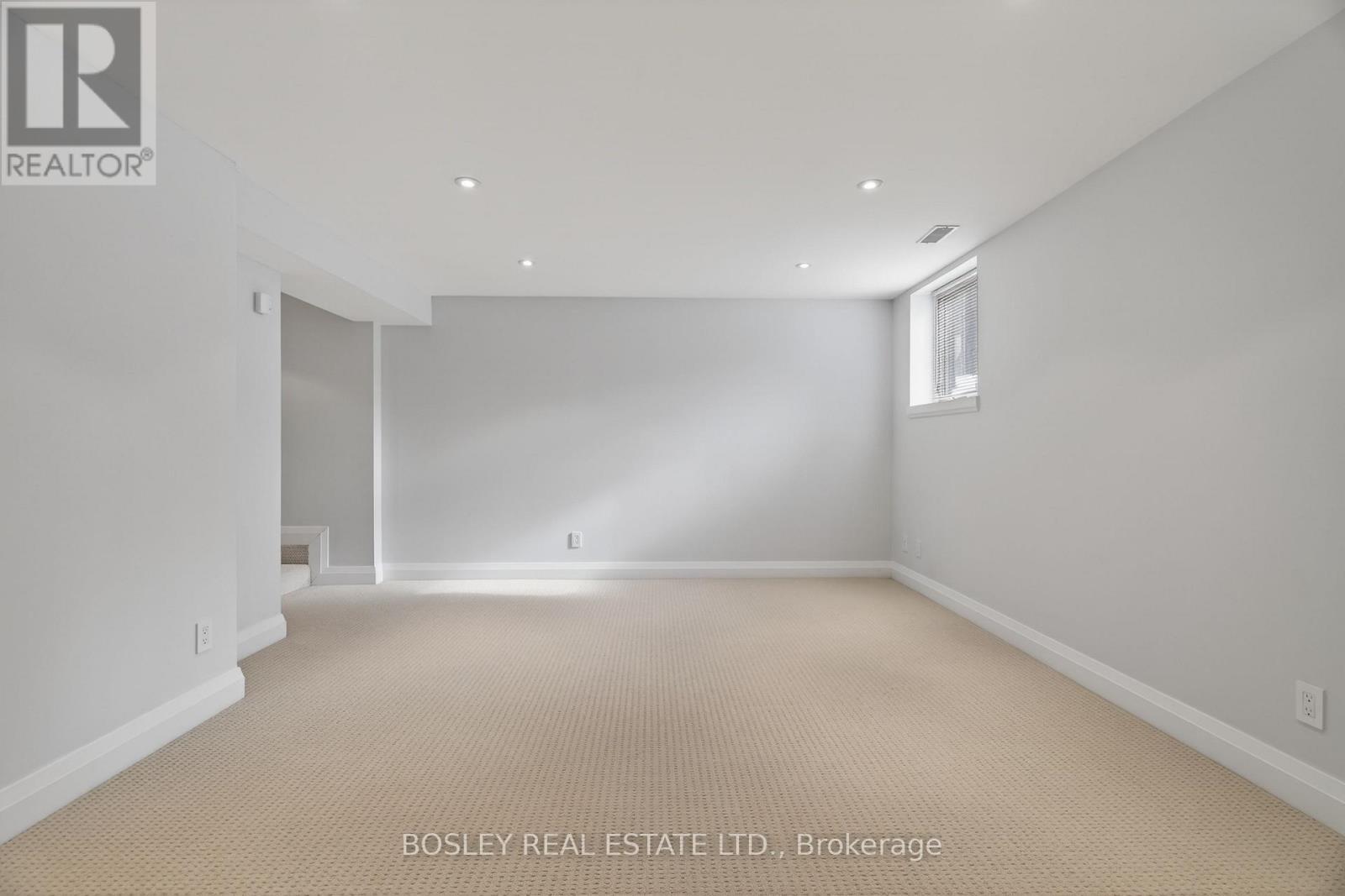 69 Manor Road E, Toronto, ON - Indoor Photo Showing Other Room