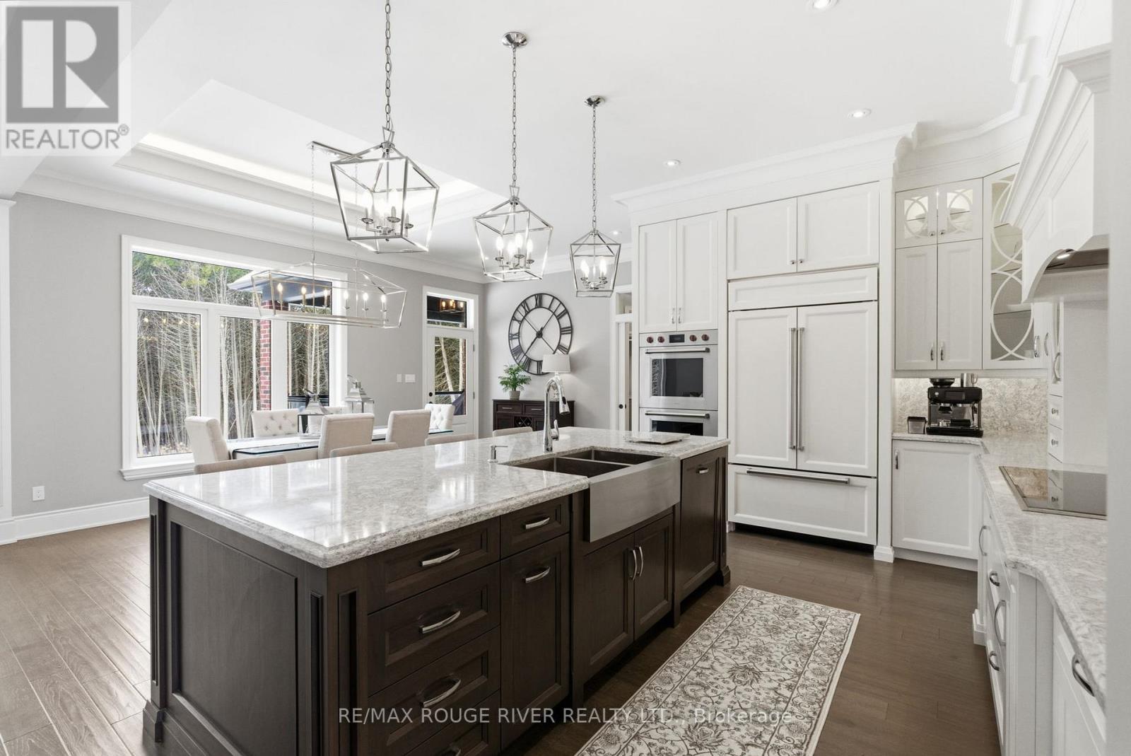 4199 Hwy 2 Highway, Clarington, ON - Indoor Photo Showing Kitchen With Double Sink With Upgraded Kitchen