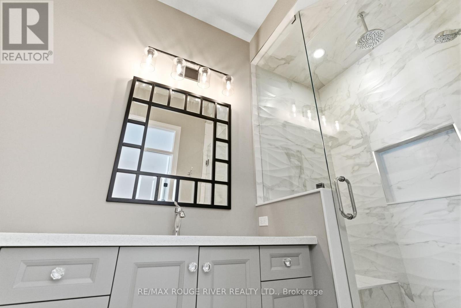 4199 Hwy 2 Highway, Clarington, ON - Indoor Photo Showing Bathroom