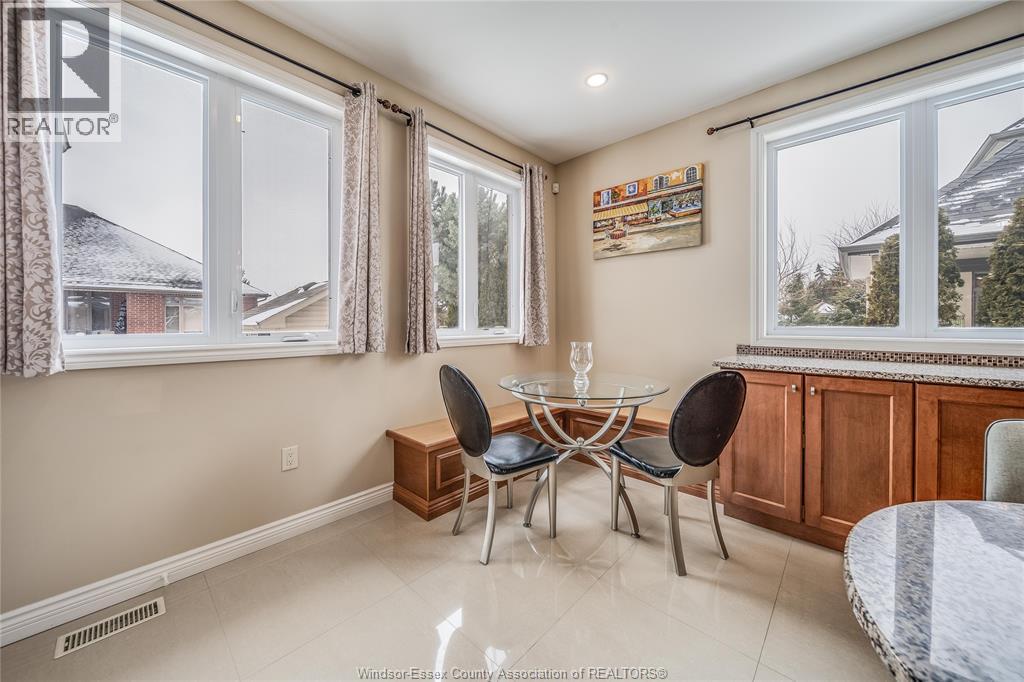 12337 Candlewood Drive, Tecumseh, ON - Indoor