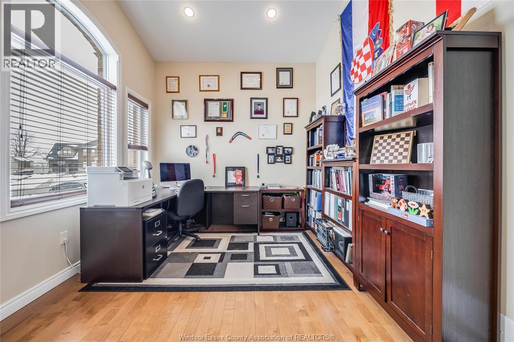 12337 Candlewood Drive, Tecumseh, ON - Indoor Photo Showing Office