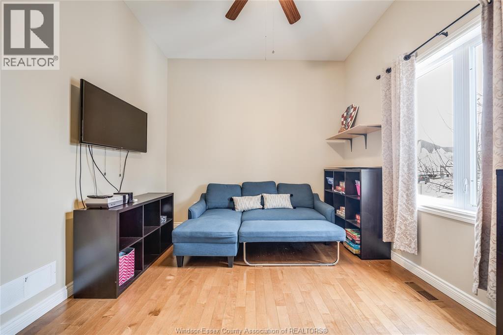 12337 Candlewood Drive, Tecumseh, ON - Indoor