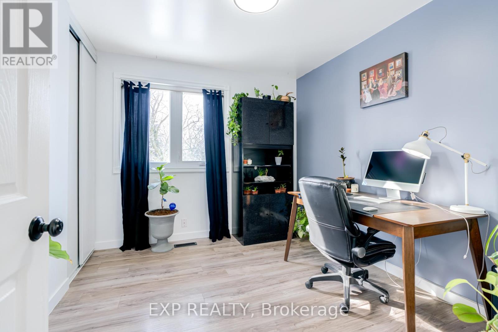 104 Stuart Street, Whitchurch-Stouffville, ON - Indoor Photo Showing Office