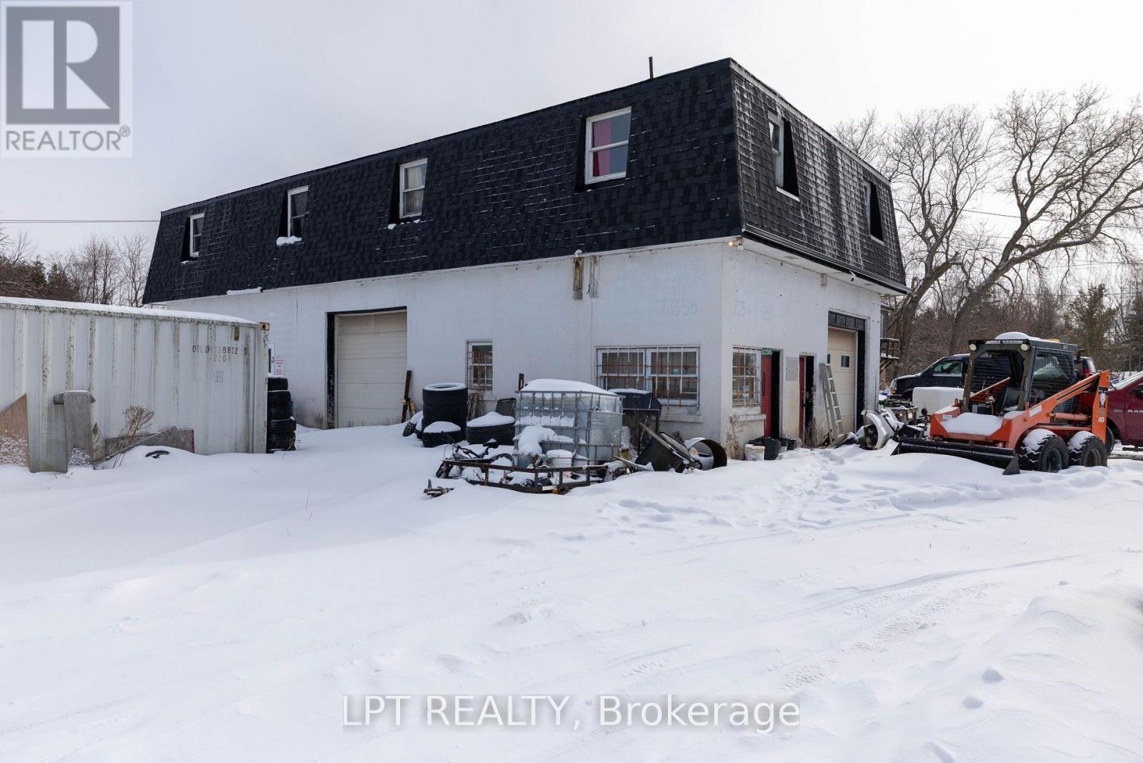 22985 Lakeridge Road, Brock, ON - Outdoor