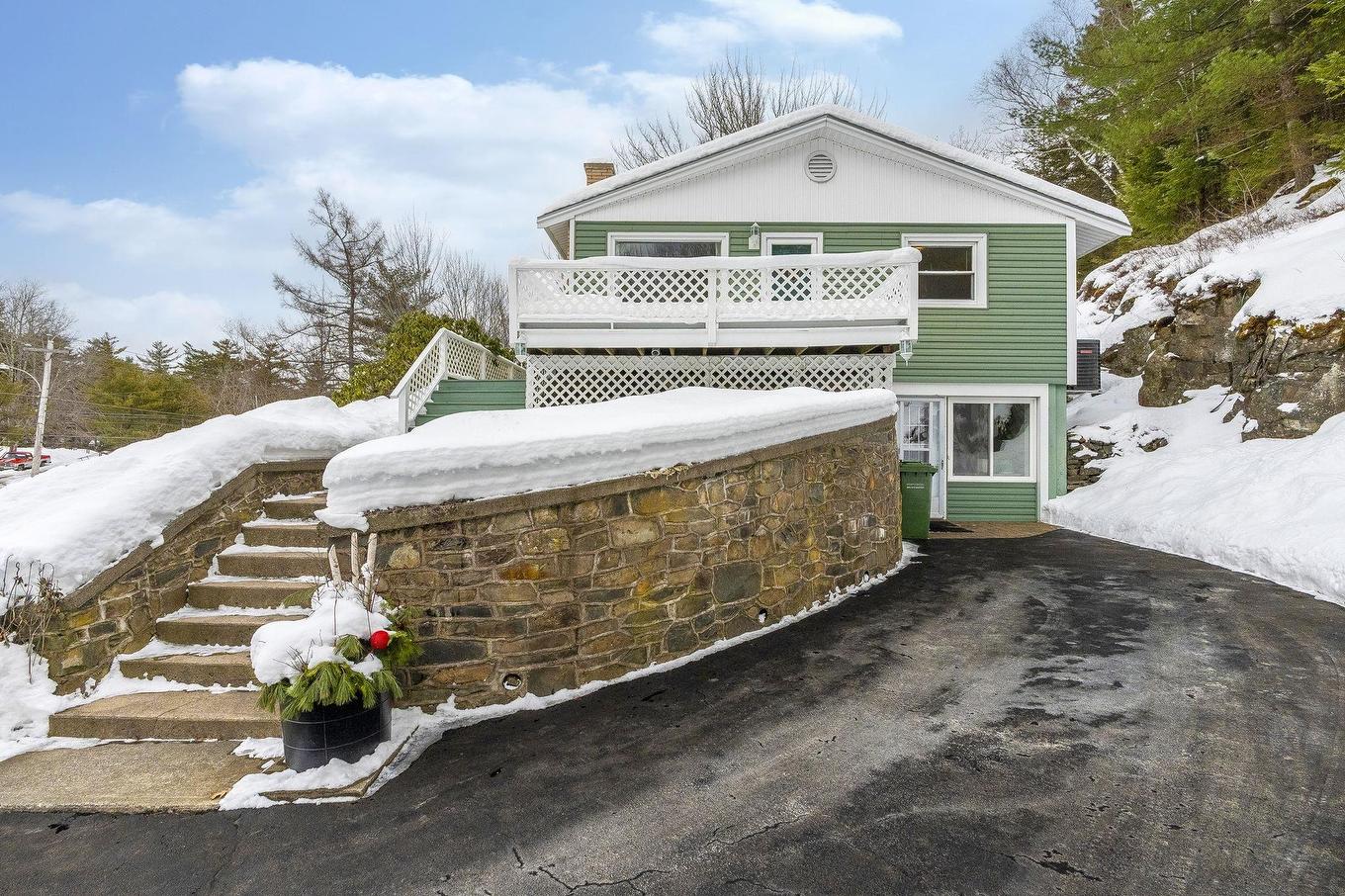 5442 Highway 2, Grand Lake, NS