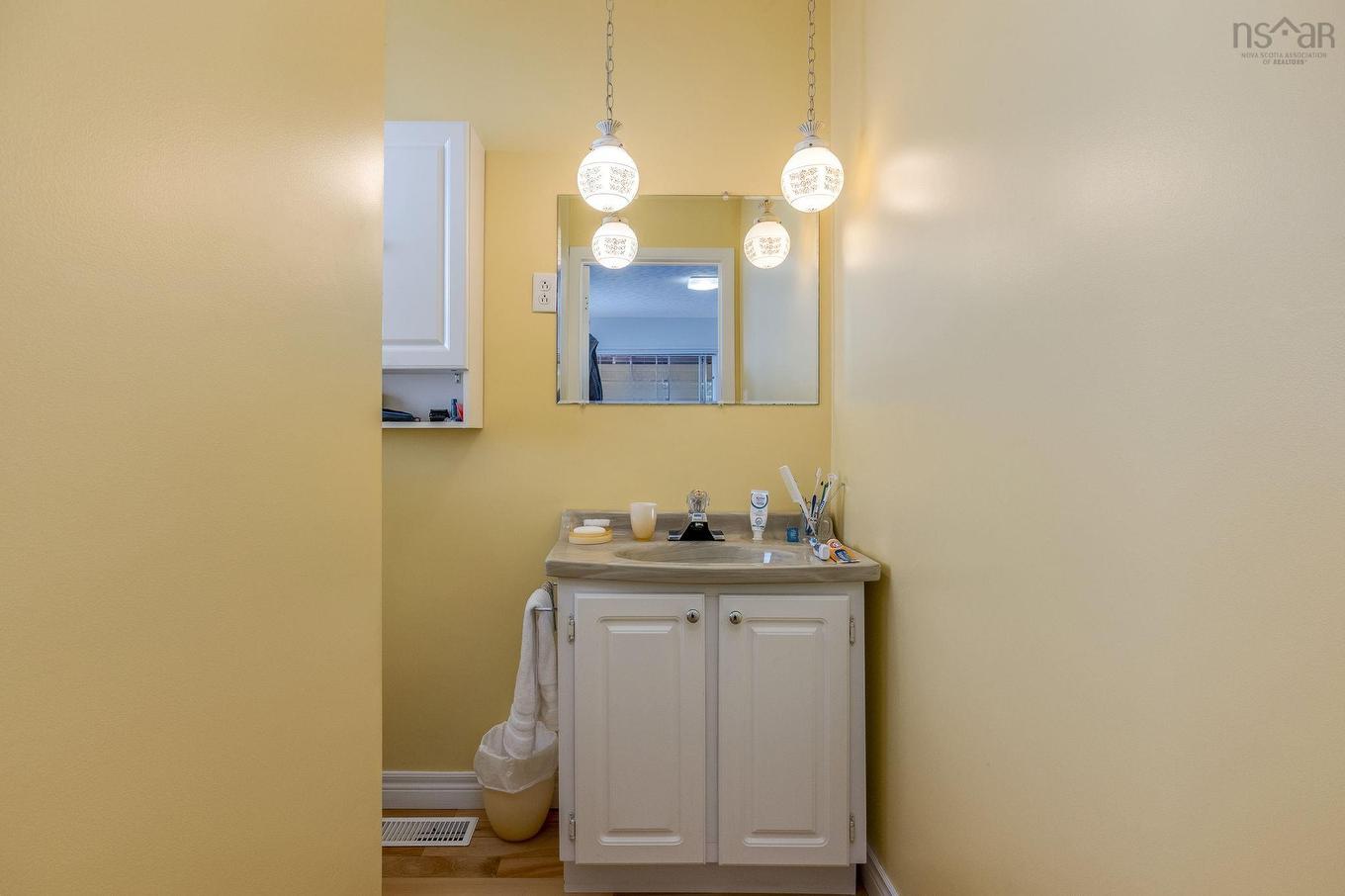 5442 Highway 2, Grand Lake, NS