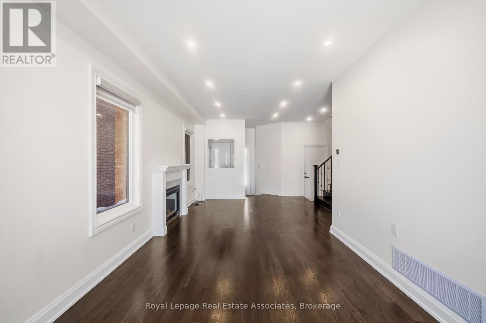 5836 Terrapark Trail, Mississauga, ON - Indoor Photo Showing Other Room