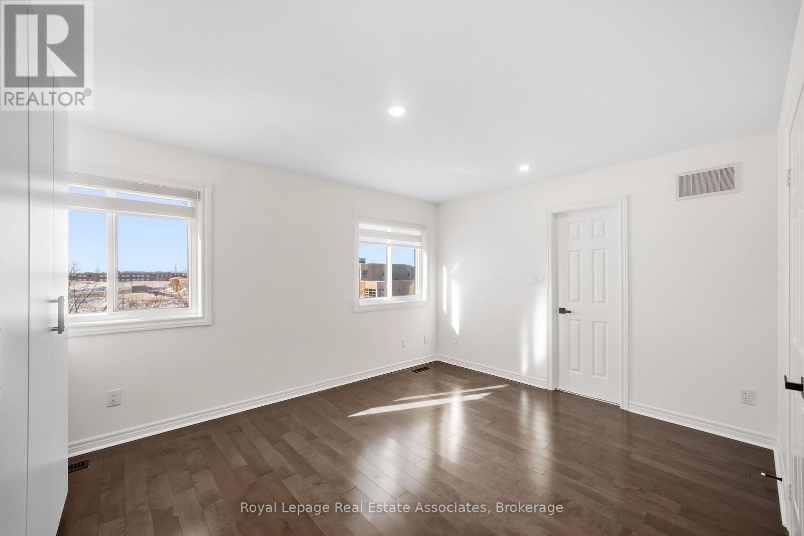 5836 Terrapark Trail, Mississauga, ON - Indoor Photo Showing Other Room