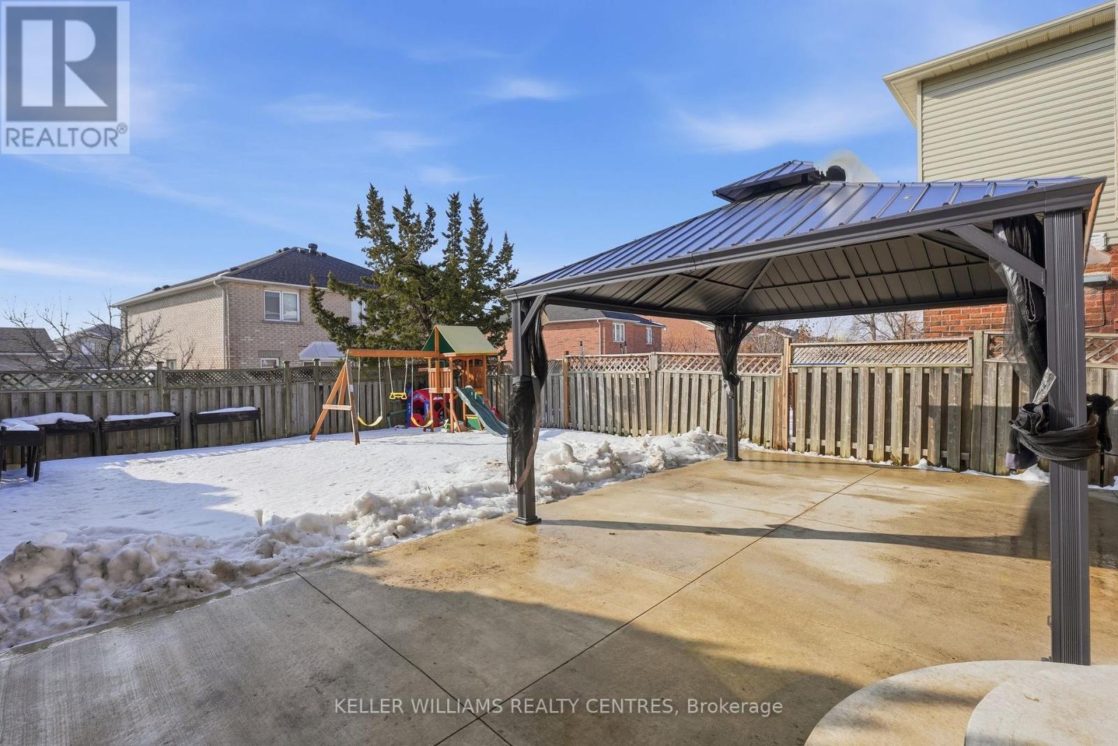16 Stalbridge Avenue, Brampton, ON - Outdoor With Exterior