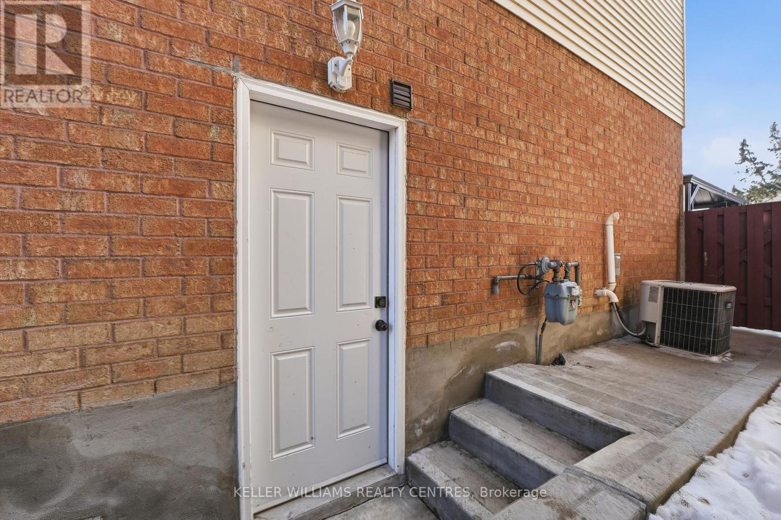 16 Stalbridge Avenue, Brampton, ON - Outdoor With Exterior