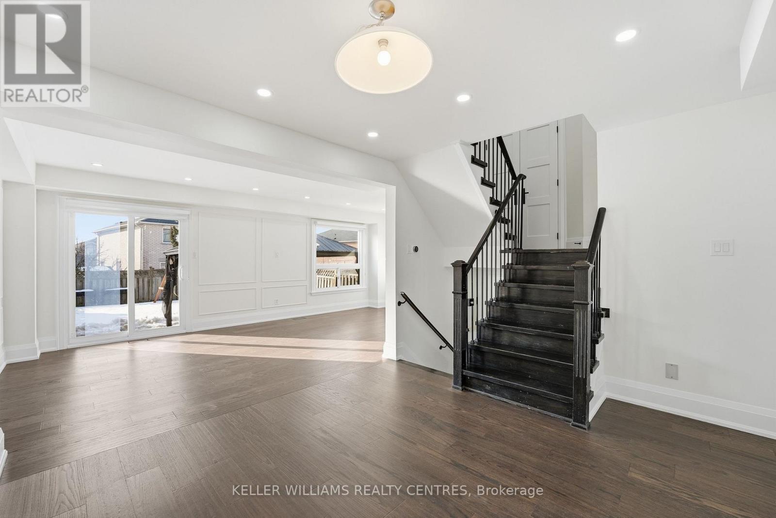 16 Stalbridge Avenue, Brampton, ON - Indoor Photo Showing Other Room