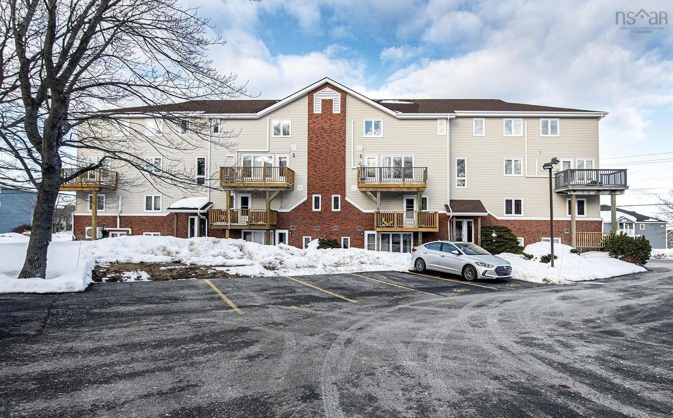 104 158 Farnham Gate Road, Halifax, NS