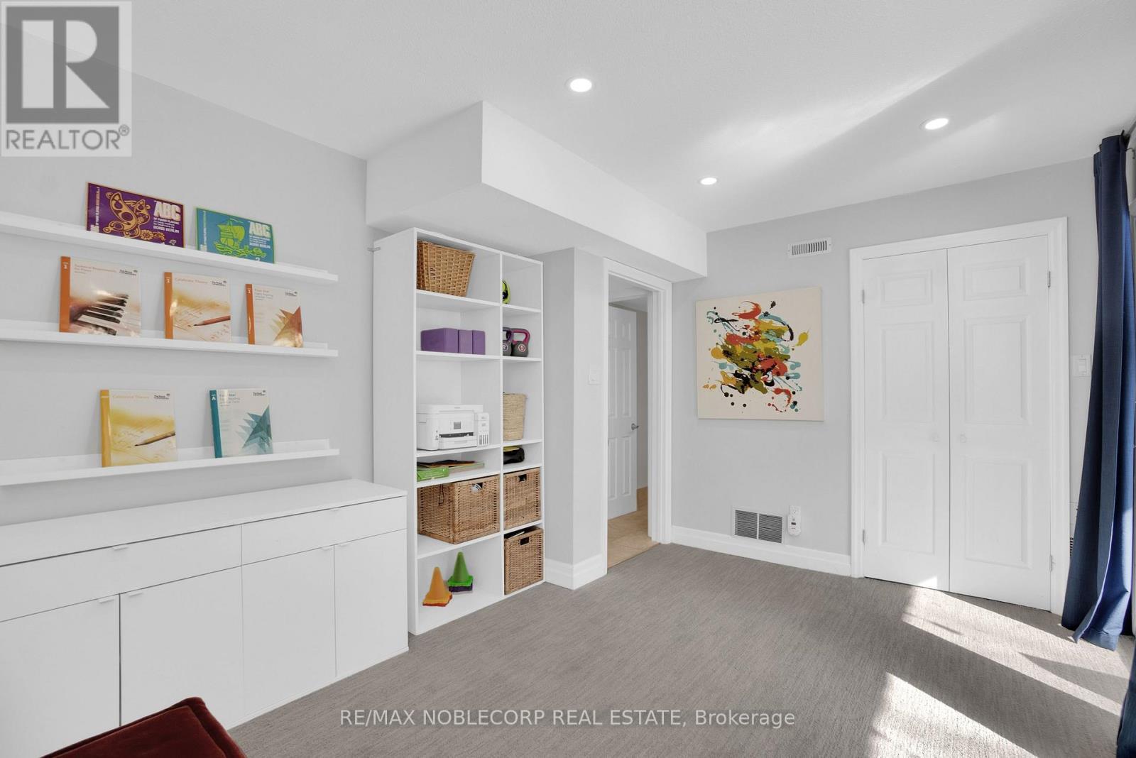 52 - 1080 Walden Circle, Mississauga, ON - Indoor