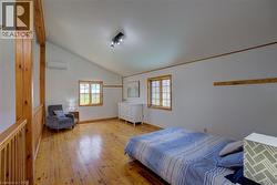 Open loft space, perfect for bedroom, den or home office -