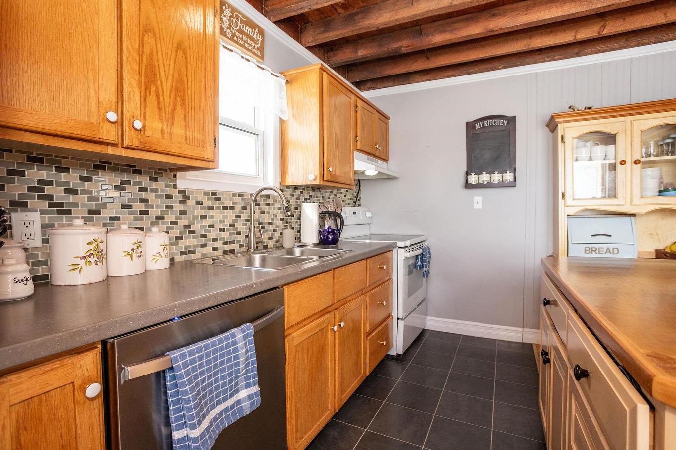 7678 Trans Canada Highway, Vernon Bridge, PE