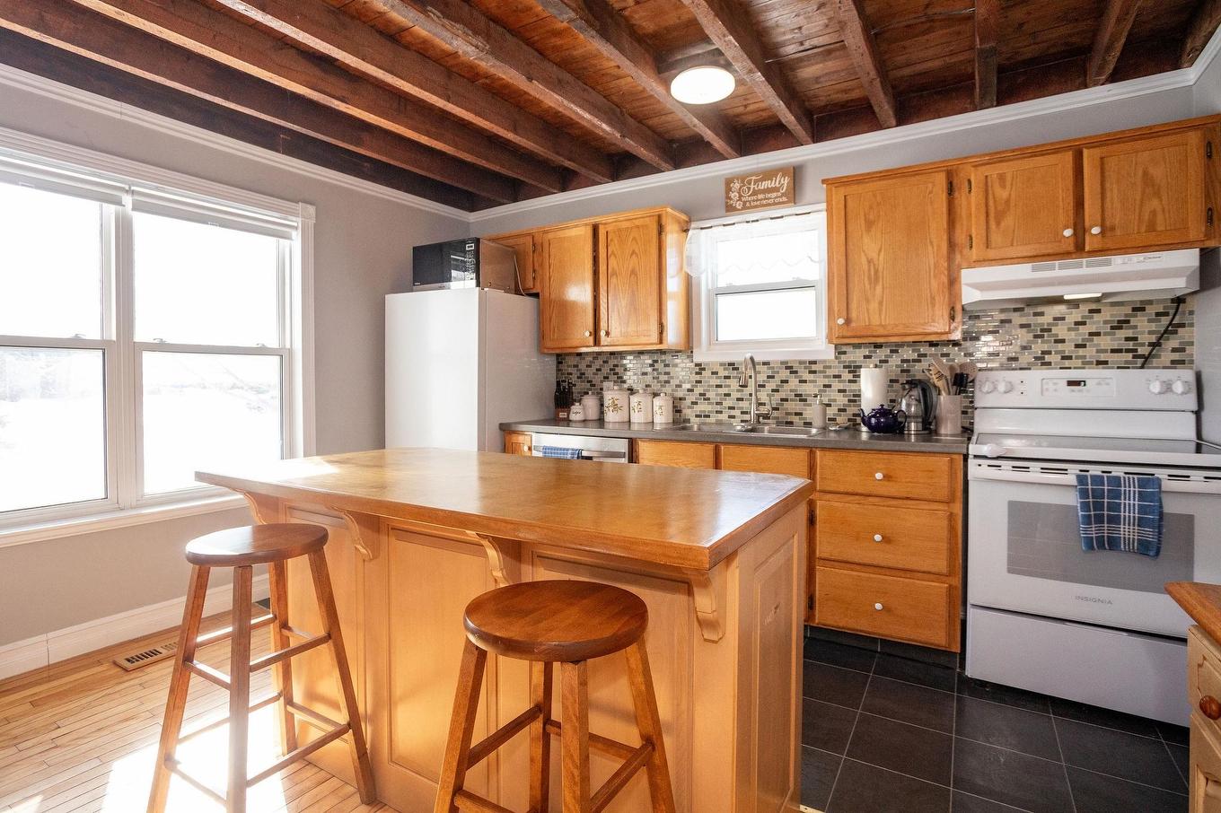 7678 Trans Canada Highway, Vernon Bridge, PE