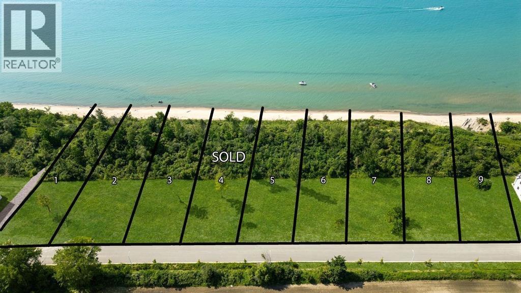 7015 Blue Coast Heights, Plympton-Wyoming, ON