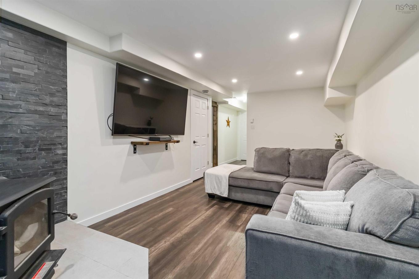 17 Harbourview Inn Loop, Salmon River Bridge, NS