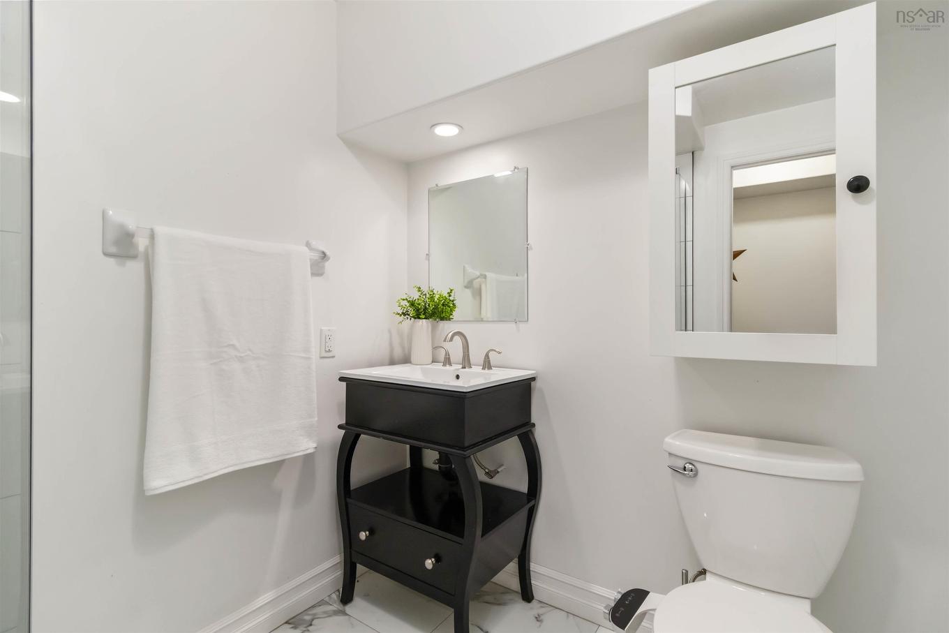 17 Harbourview Inn Loop, Salmon River Bridge, NS