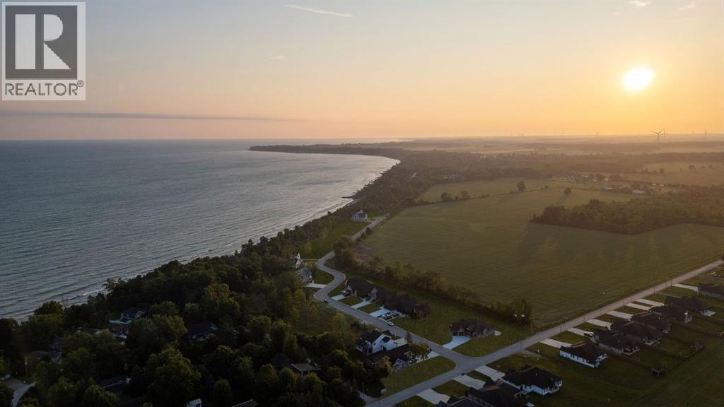 7027 Blue Coast Heights, Plympton-Wyoming, ON