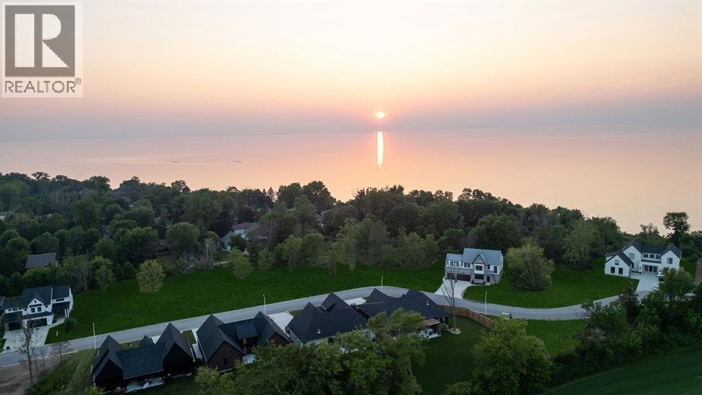 7053 Blue Coast Heights, Plympton-Wyoming, ON