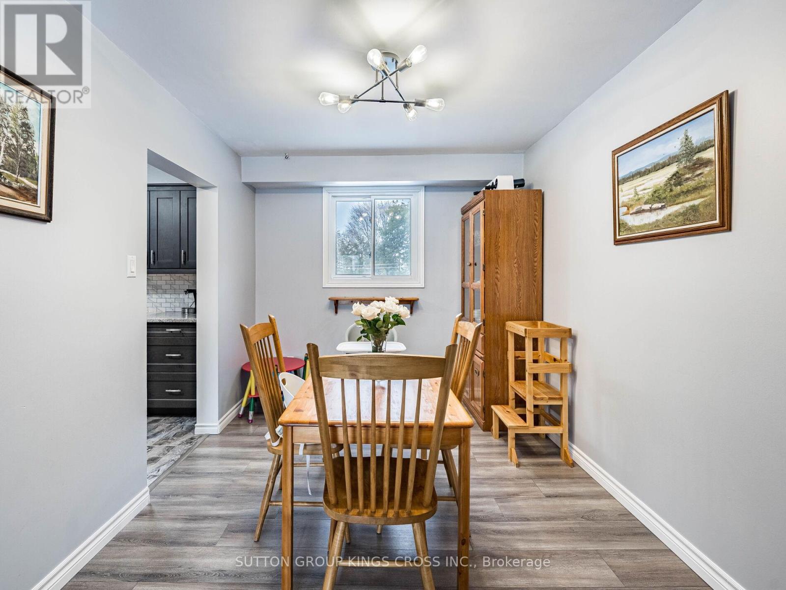 11 Bellefield Crescent, Wellington North, ON - Indoor Photo Showing Dining Room