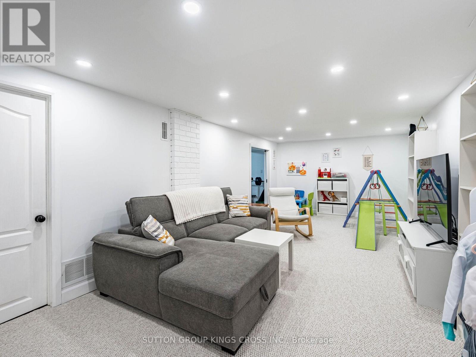 11 Bellefield Crescent, Wellington North, ON - Indoor