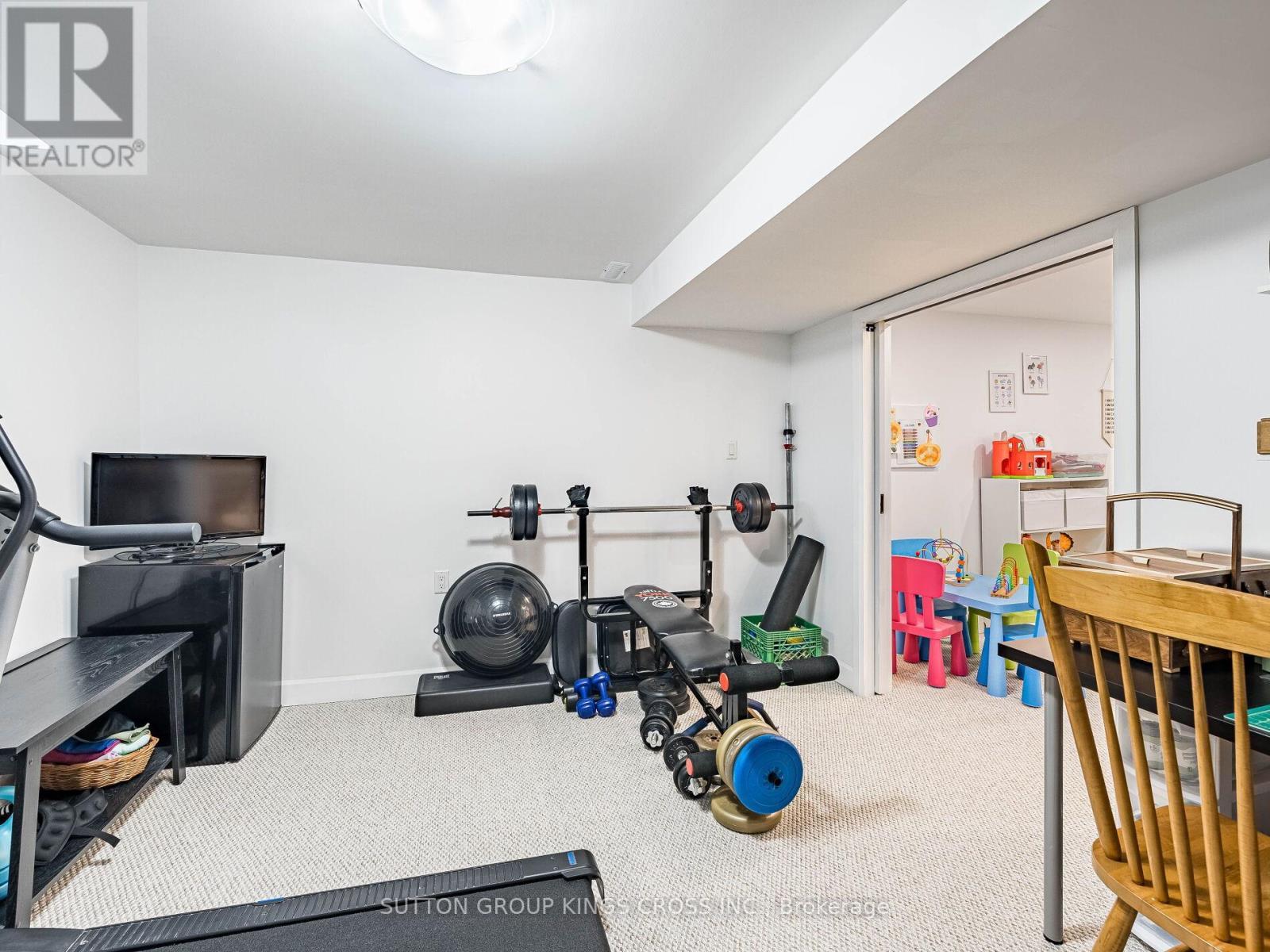 11 Bellefield Crescent, Wellington North, ON - Indoor Photo Showing Gym Room