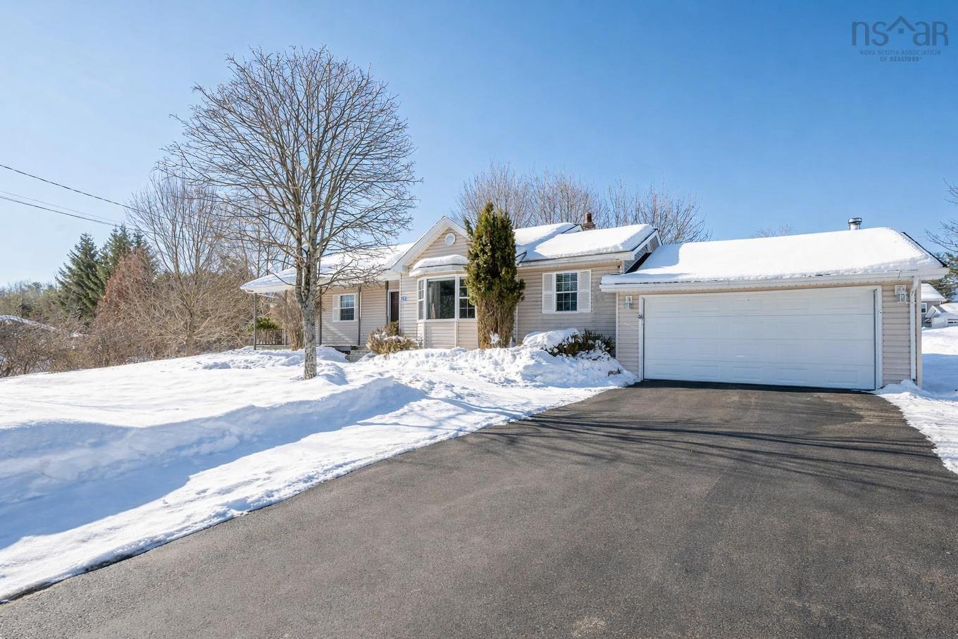 24 Rand Street, Hantsport, NS