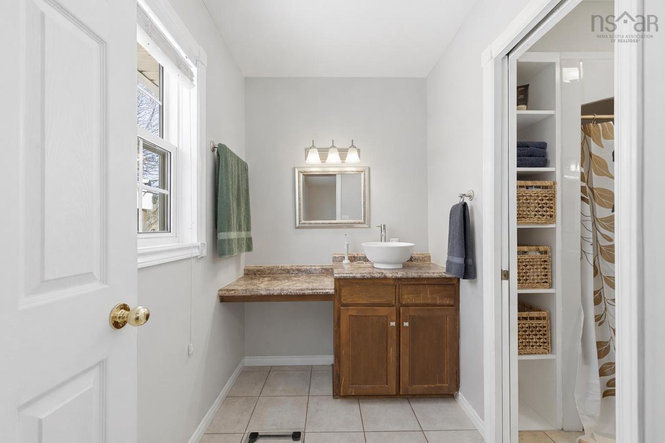 24 Rand Street, Hantsport, NS