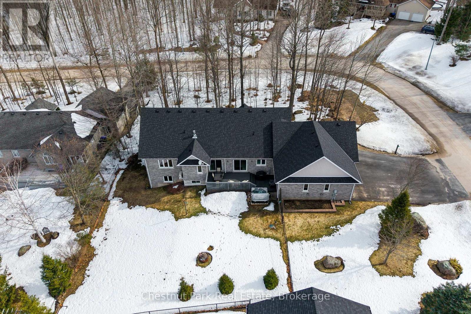 28 Boyd Crescent, Oro-Medonte (Moonstone), ON - Outdoor