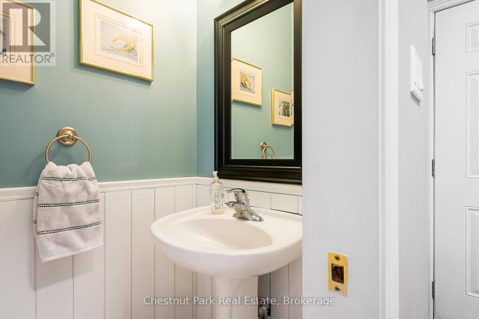 28 Boyd Crescent, Oro-Medonte (Moonstone), ON - Indoor Photo Showing Bathroom
