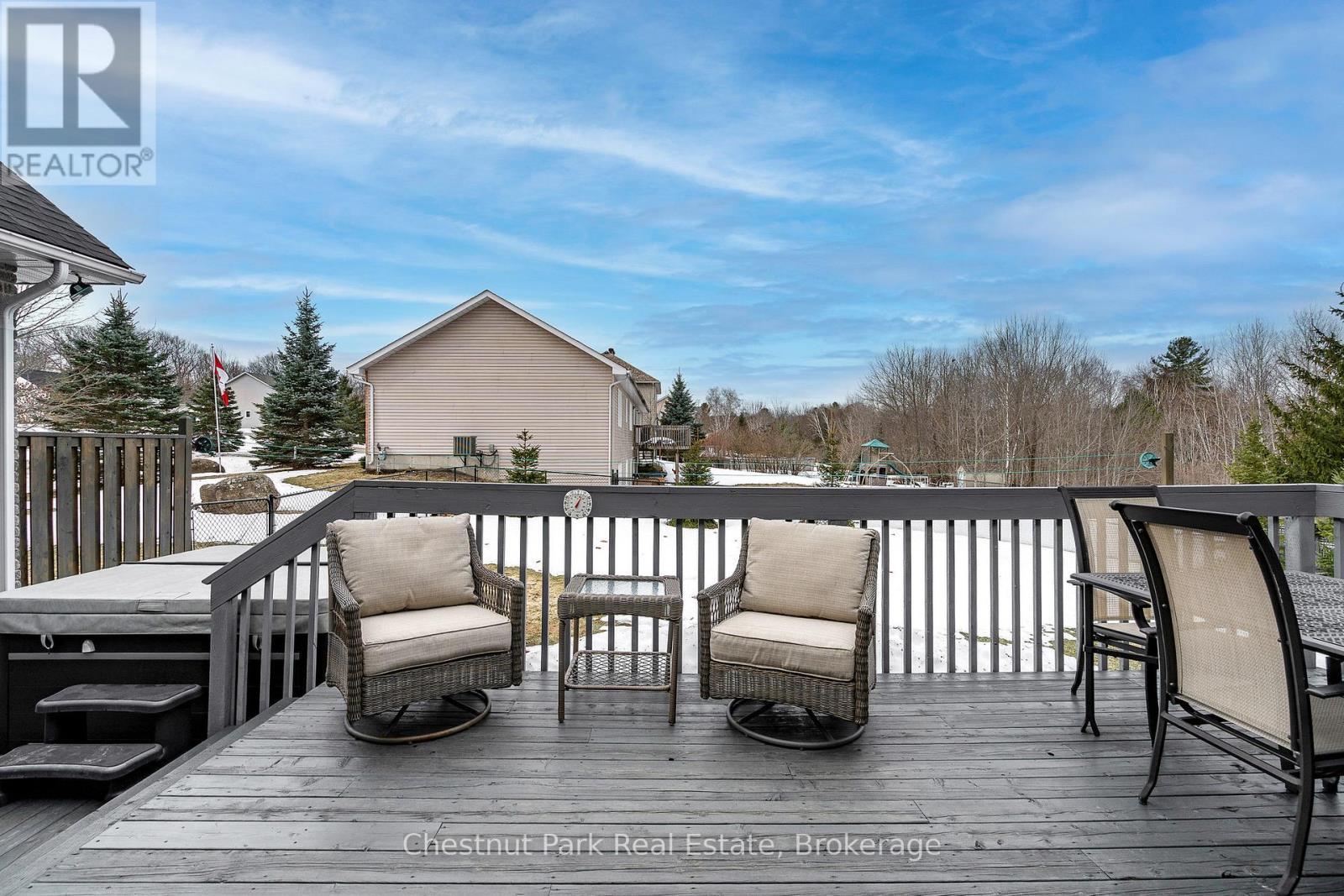 28 Boyd Crescent, Oro-Medonte (Moonstone), ON - Outdoor With Deck Patio Veranda With Exterior