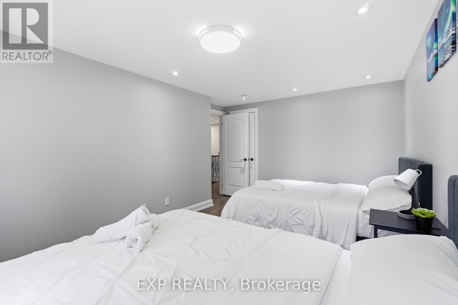 2nd Bedroom, Closet Behind the Door - 41 Keefer Road, Thorold, ON - Indoor Photo Showing Bedroom