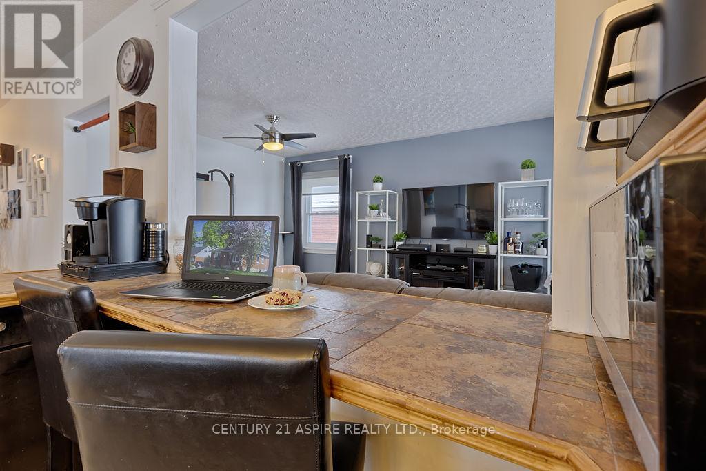 368 Bell Street, Pembroke, ON - Indoor