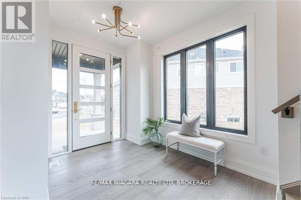 2782 Canadiana Court, Fort Erie (Black Creek), ON - Indoor Photo Showing Other Room