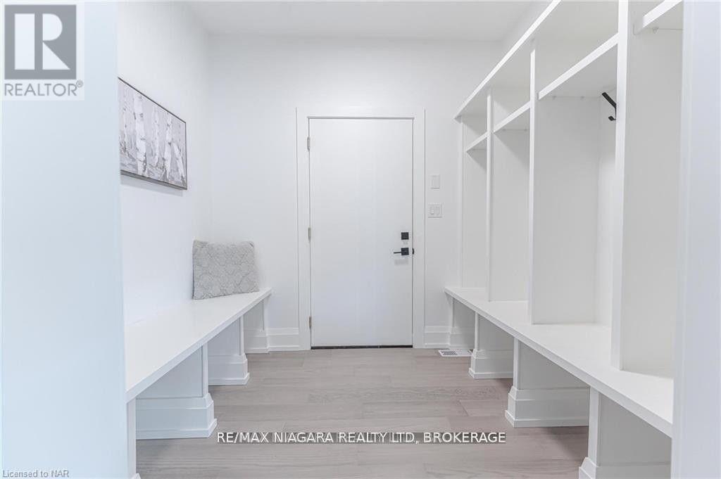 2782 Canadiana Court, Fort Erie (Black Creek), ON - Indoor Photo Showing Other Room